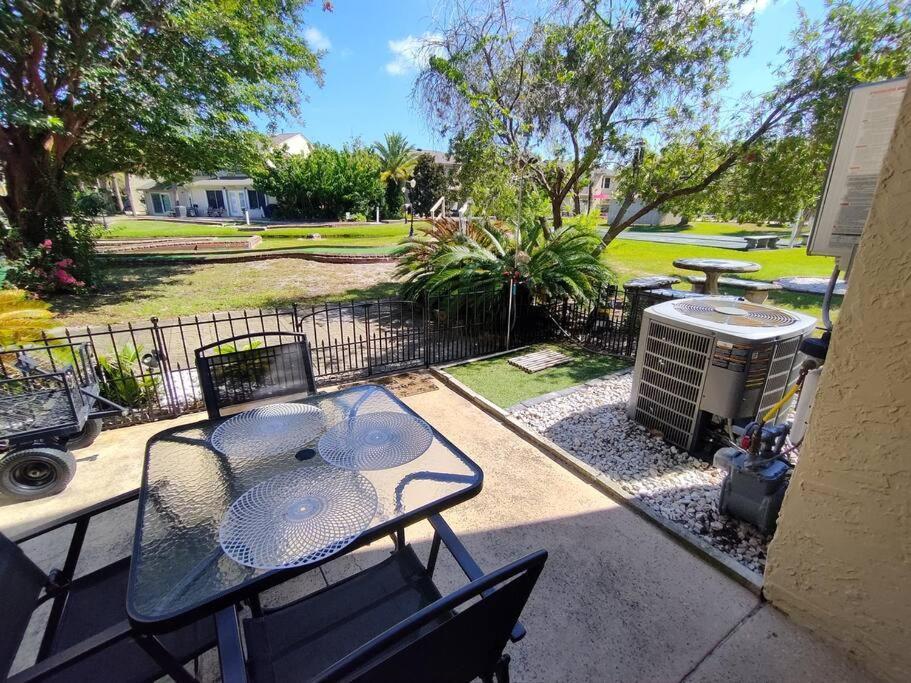 Pets Free! Fenced! Parking For 2! 11 Pools! *